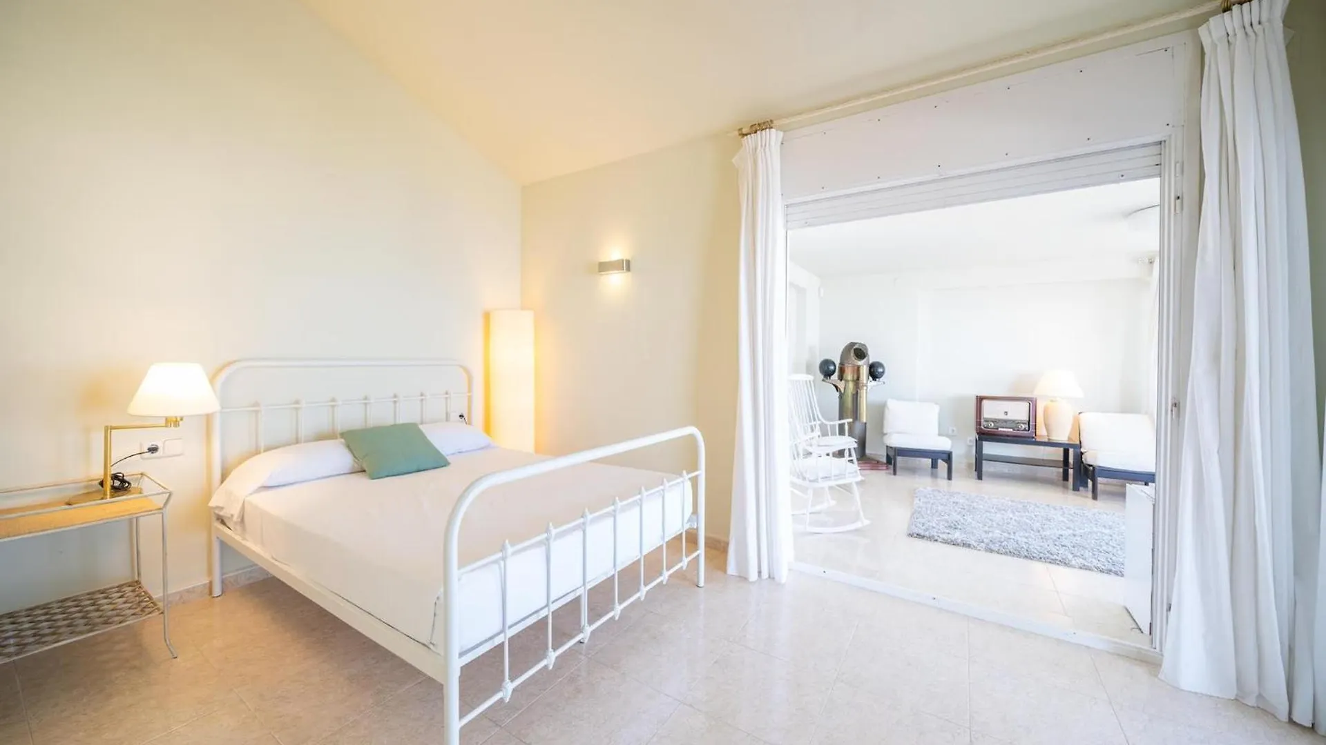 Villa Near Platja Del Rec Beach L' Escala 0*,