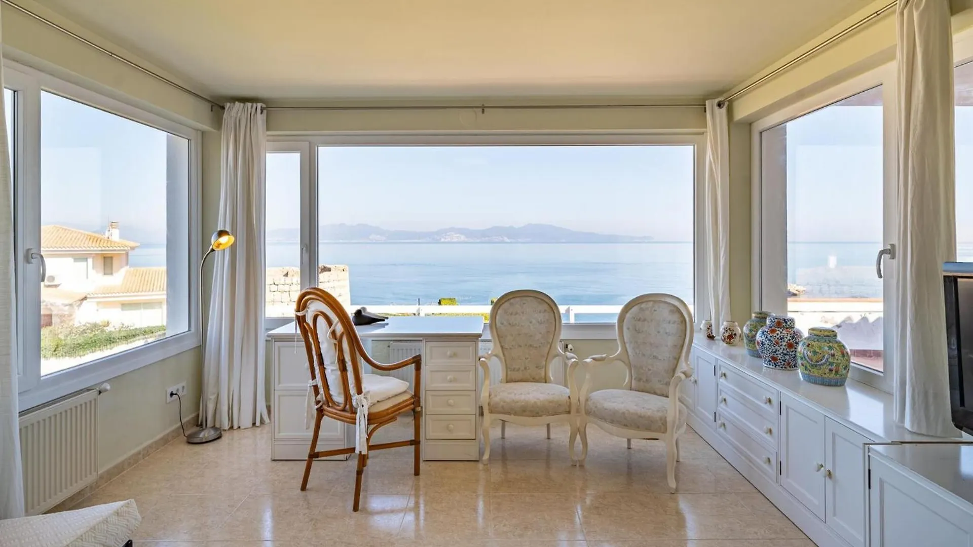 Villa Near Platja Del Rec Beach L' Escala 0*,